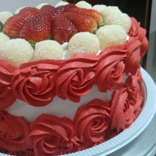 Bolos Decorados por Thais Buim Sweet & Cakes -  Chef Confeiteira