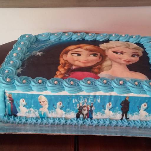 Bolo Aniversário Personalizado por D' Naty Confeitaria