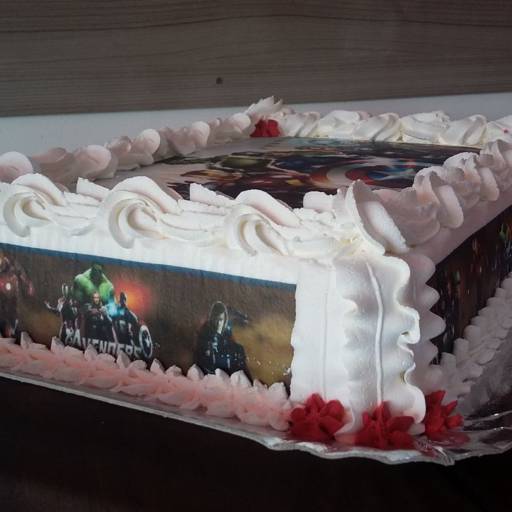 Bolos Personalizados por D' Naty Confeitaria