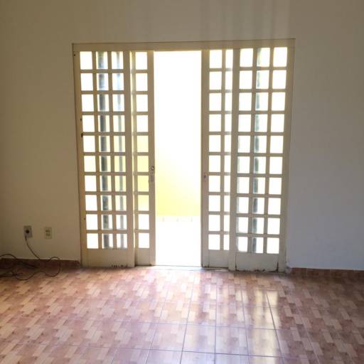 Comprar o produto de Residência Vila Ouro Verde - Ref:  3265 em Aluguel - Casas pela empresa Visa Imobiliaria em Assis, SP por Solutudo
