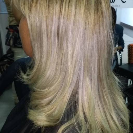 Cabelo antes e depois por Absolut Cabelo e Estética 