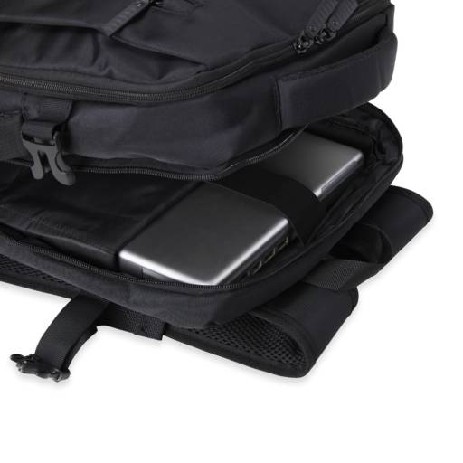 05009 Mochila de Nylon USB 20 Litros em São José do Rio Preto, SP por Public Gráfica e Brindes