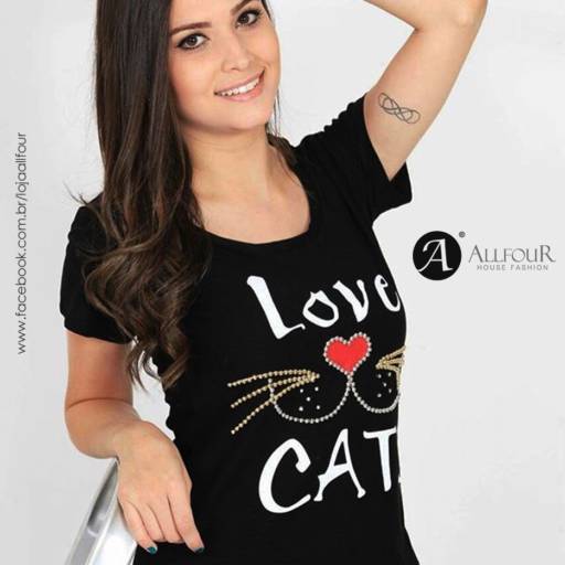 Comprar o produto de T-SHIRT LOVE CATS em Feminino pela empresa Allfour House Fashion em Birigui, SP por Solutudo