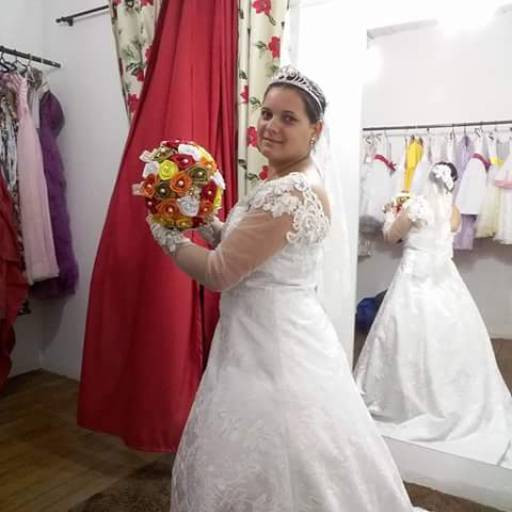Comprar o produto de Vestido de Noiva  em Calçados, Roupas e Bolsas pela empresa Ateliê Shekinah em Botucatu, SP por Solutudo