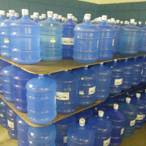 Comprar o produto de Água em A Classificar pela empresa Distribuidora de Água e Adega São Francisco de Assis em Boituva, SP por Solutudo