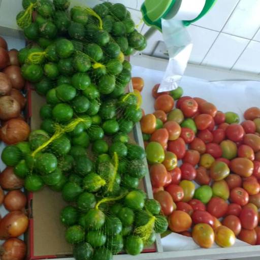 Frutas, Verduras e Legumes por Varejao Pai & Filhos