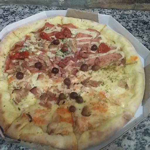 Comprar o produto de Pizzas em Alimentos e Bebidas pela empresa Bella Pizza  em Ourinhos, SP por Solutudo