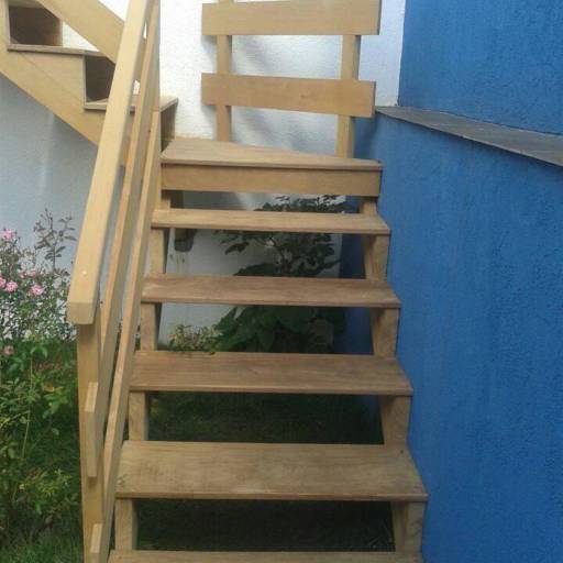 Escada de Madeira por Madeirando