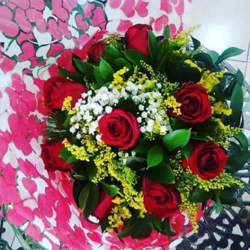 Comprar o produto de Buquê de Rosas em A Classificar pela empresa Garden Flores & decorações  em Itatiba, SP por Solutudo