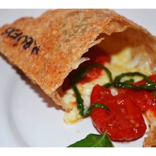 Pastéis por Marielo Alimentos Ltda.