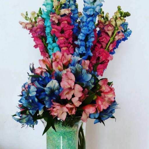Comprar o produto de Decoração em A Classificar pela empresa Garden Flores & decorações em Itatiba, SP por Solutudo