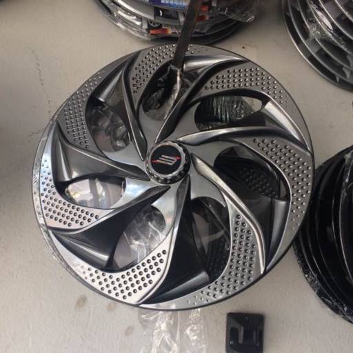 San José Auto Center por San Jose - Equipamentos Para Autos Ltda