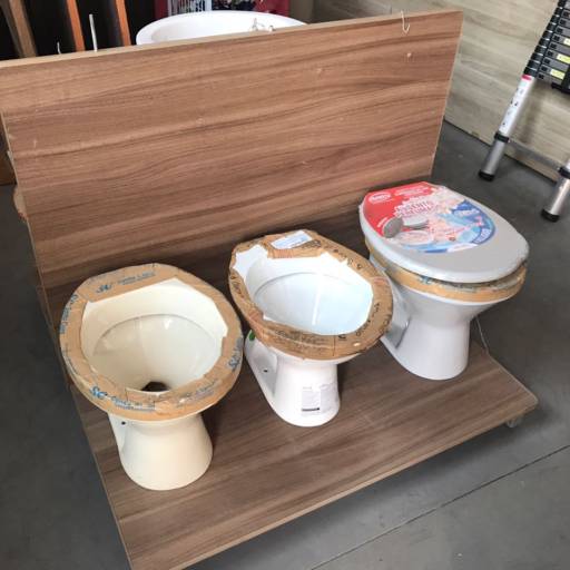 Vaso Sanitário - Vários Modelos  por Empório Delfino Materiais para Construção em Geral
