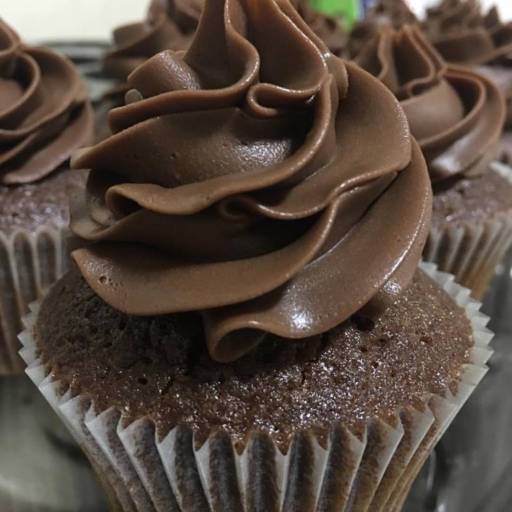 Cupcake de Chocolate por Doce Maria - Docinhos & Cupcakes