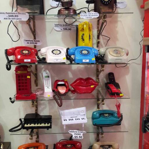 Telefones Retrô e Vintage, funcionam e decoram o ambiente.