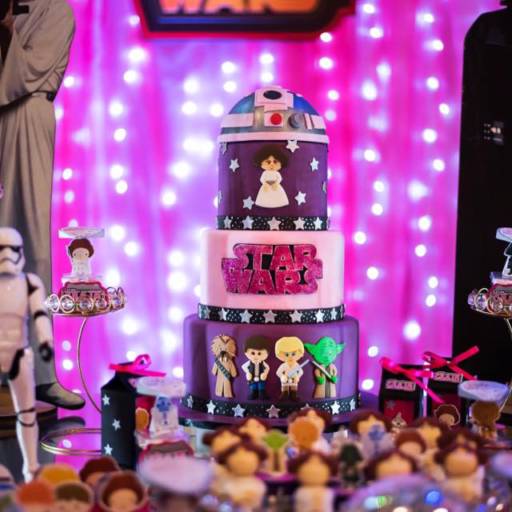 Festa Linda com o Tema:  Star Wars Girl !!!  por Buffet planeta kids