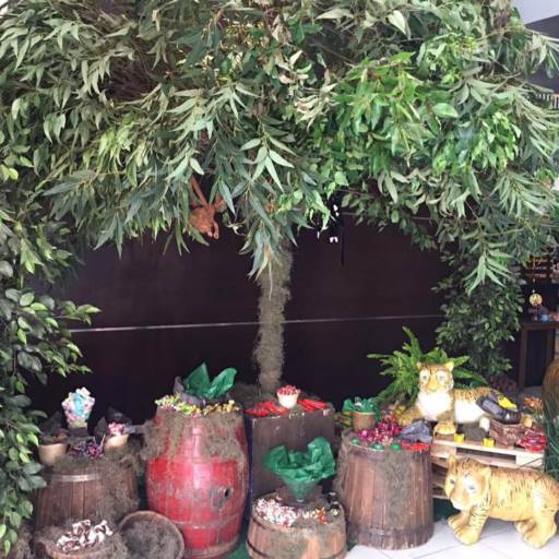 Festa Linda com o Tema: Mickey Safari por Buffet planeta kids