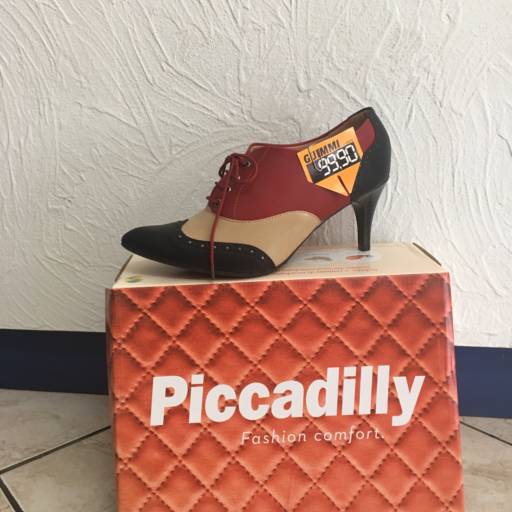 Comprar o produto de Sapato Piccadily em Outros pela empresa Guimmi Calçados  em Foz do Iguaçu, PR por Solutudo