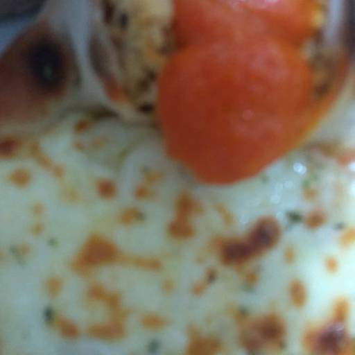 Pizza : 4 queijos meio crocante  / Borda vulcão :frango com cheddar  por Don Corleone