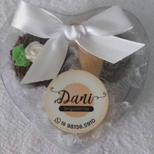 Caixinhas com Brigadeiros 