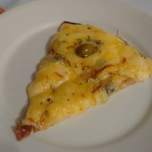 Comprar o produto de Pizza quatro queijos em Alimentos e Bebidas pela empresa Bella Pizza em Presidente Prudente, SP por Solutudo