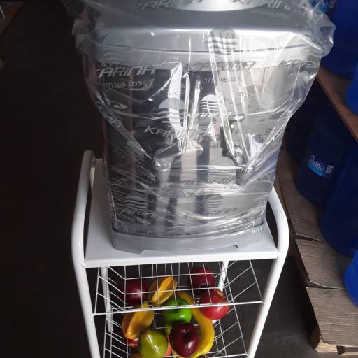 Fruteira com suporte para Galão 