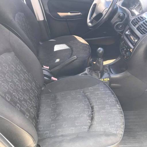 Peugeout 206 Presence 07/08 por Seminovos Multimarcas