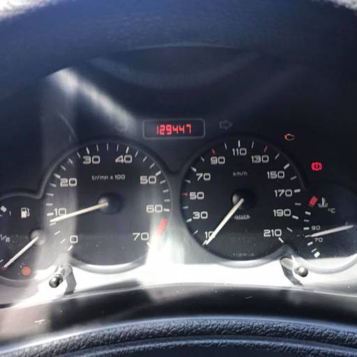 Peugeout 206 Presence 07/08 por Seminovos Multimarcas