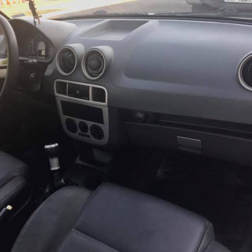 Saveiro 1.6 Surf Prata 09/09 Flex  por Seminovos Multimarcas