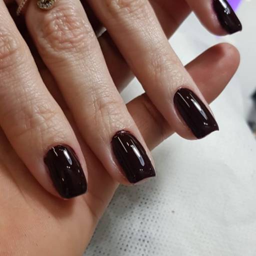 Esmaltação em Gel em Bauru – Durabilidade e Brilho Intenso para Unhas Perfeitas por Vie de Luxe