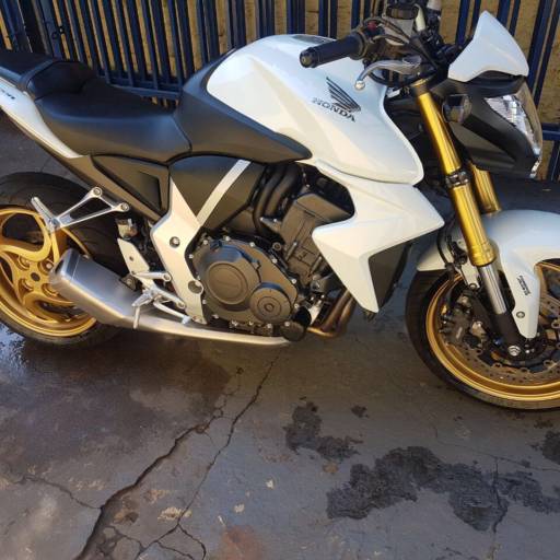 CB 1000R por Seminovos Multimarcas