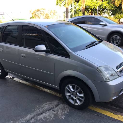 Meriva 1.8 prata. 03/03 por Seminovos Multimarcas