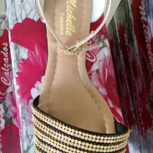 Sandálias  por Mini Preço Calçados