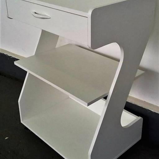 COMBO 1: Mesa de Massagem Fixa + Escada + Carrinho Auxiliar por Maju Estética