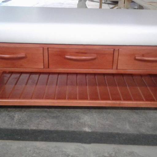 MESA DE MASSAGEM SPA LUXO COM GAVETAS por Maju Estética