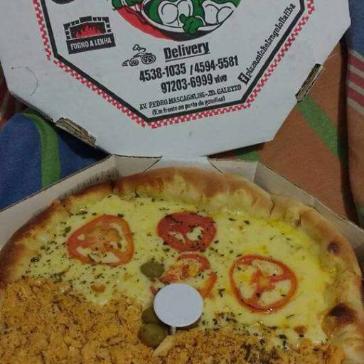 Pizza por Pizzaria e Esfiharia Michelangelo