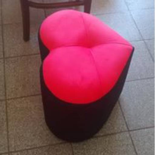 Puff de Beijo em Avaré por WL Tapeçaria