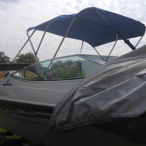 Reforma de Capota de Lancha em Avaré por WL Tapeçaria