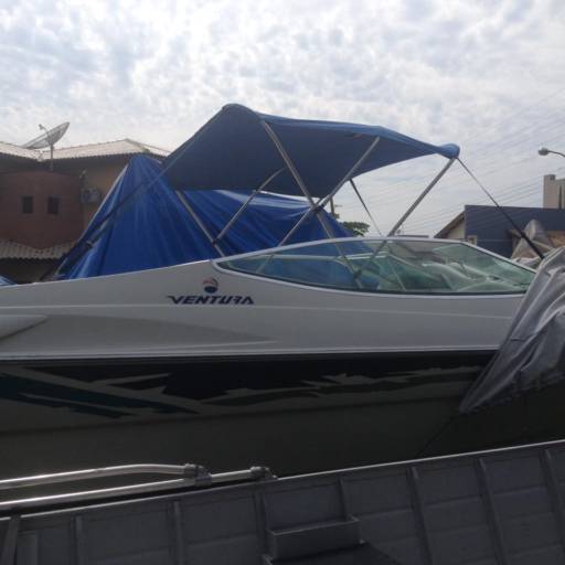 Reforma de Capota de Lancha em Avaré por WL Tapeçaria