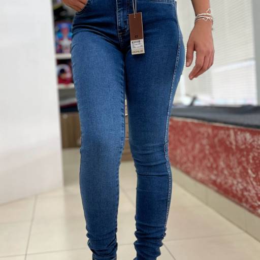 Calça feminina adulta Skinny Ognus em Uberlândia, MG por Lojas Dom Flavittos