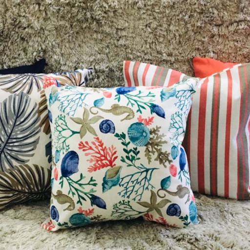 Capas diversas de Jacquard  em Osasco, SP por Madalena Decoraçoes