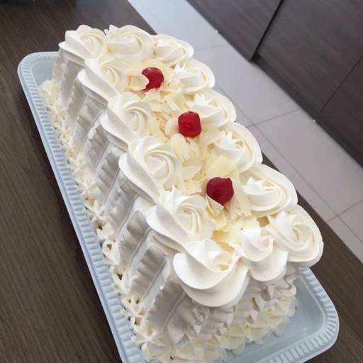 Bolo leite ninho 40Kg por Gi Doces