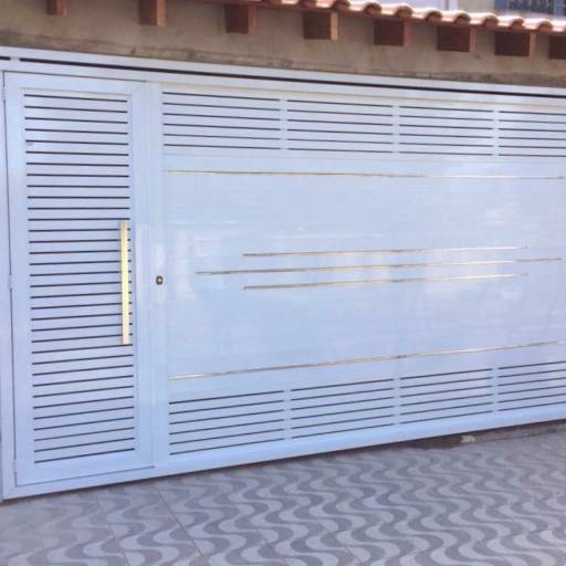 Portões Basculantes por Serralheria Lorieto