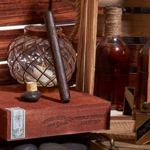 Edge Maduro por H Premium Tobacco