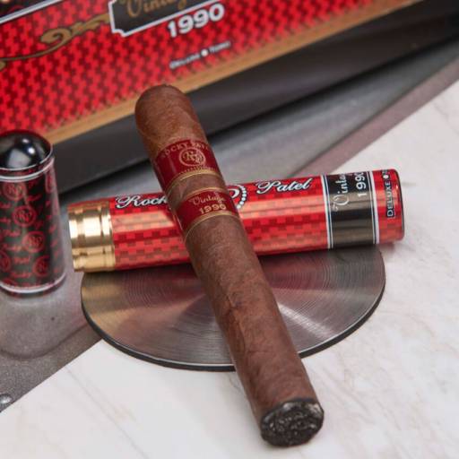 Vintage 1990 por H Premium Tobacco