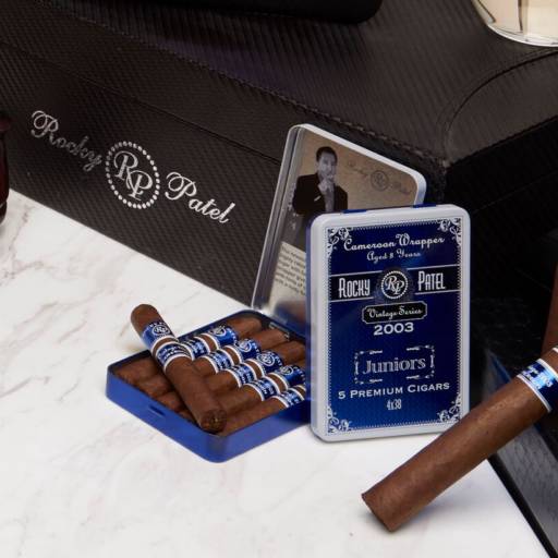 Vintage 2003 por H Premium Tobacco