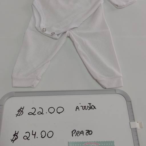 Roupinhas para bebe tamanho RN e Pequeno por Ki Barato Baby