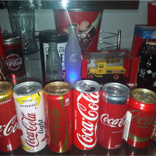 Daniel - Colecionador de Itens da Coca-Cola por Solutudo