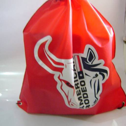 Sacola de TNT MOD.3 por Personale Sacolas Personalizadas