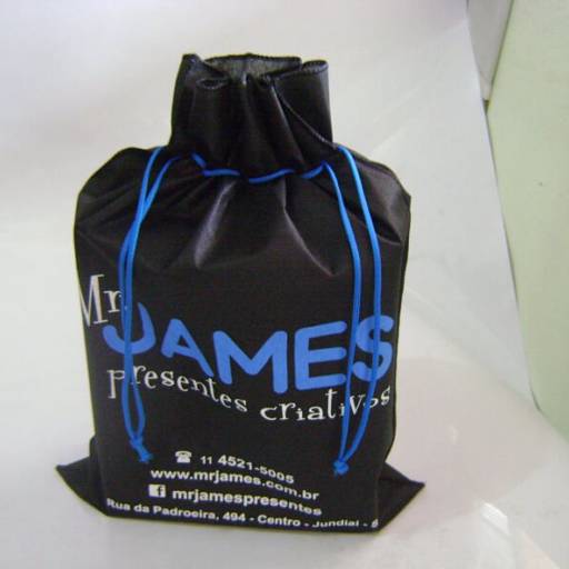 Sacola de TNT MOD.4 por Personale Sacolas Personalizadas